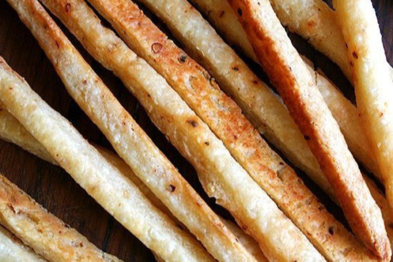 Cheese Bread Sticks أصابع الخبز بالجبنه