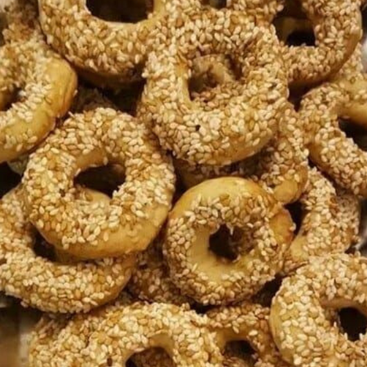 Kaak Sweet with Anis and Sesame كعك سويت باليانسون والسمسم